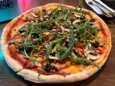 Arugula Mushroom Pizza, another view (3 of 3)